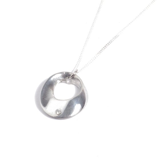 Tin Oval Twist Diamond Necklace